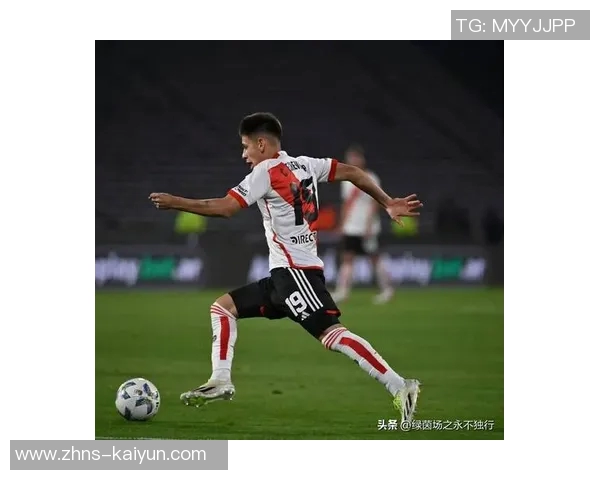 TA：曼城冬窗大概率召回埃切韋里，不排除留队的可能性